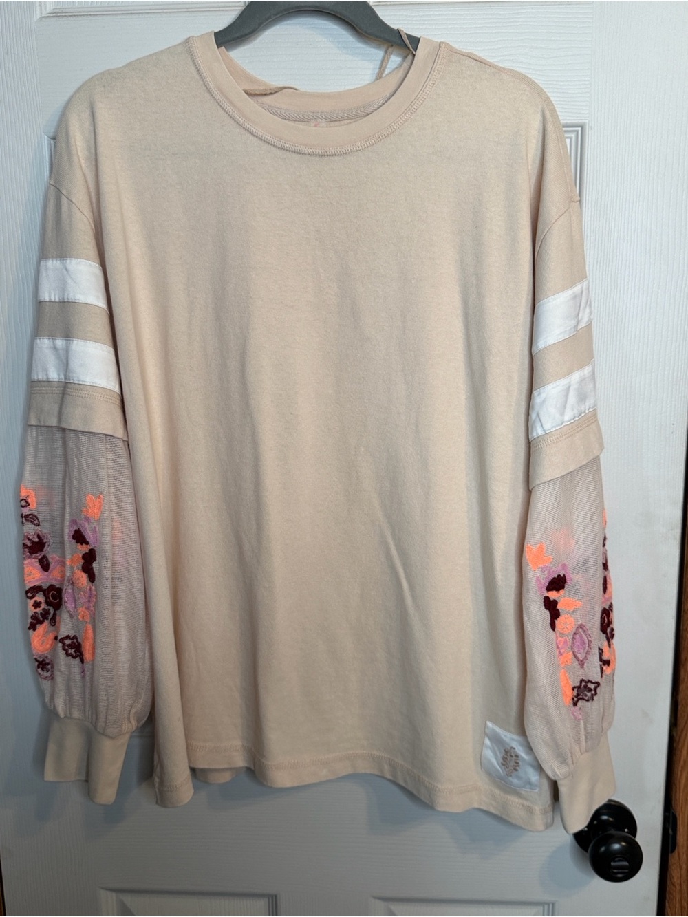 FP Movement  Beige Embroidered Sleeve Women's Top GRAB IT QUICKBEFORE GONE !!!! - Picture 4 of 6